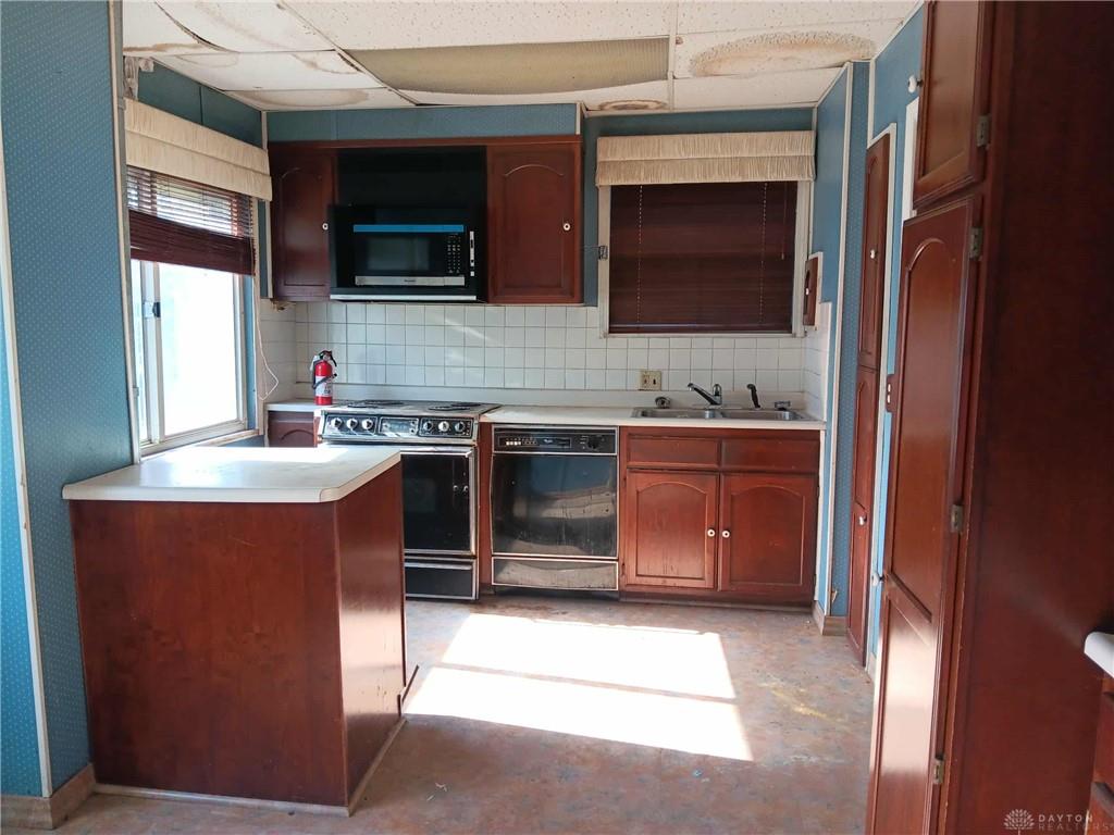 3100 Princeton Property Photo 6