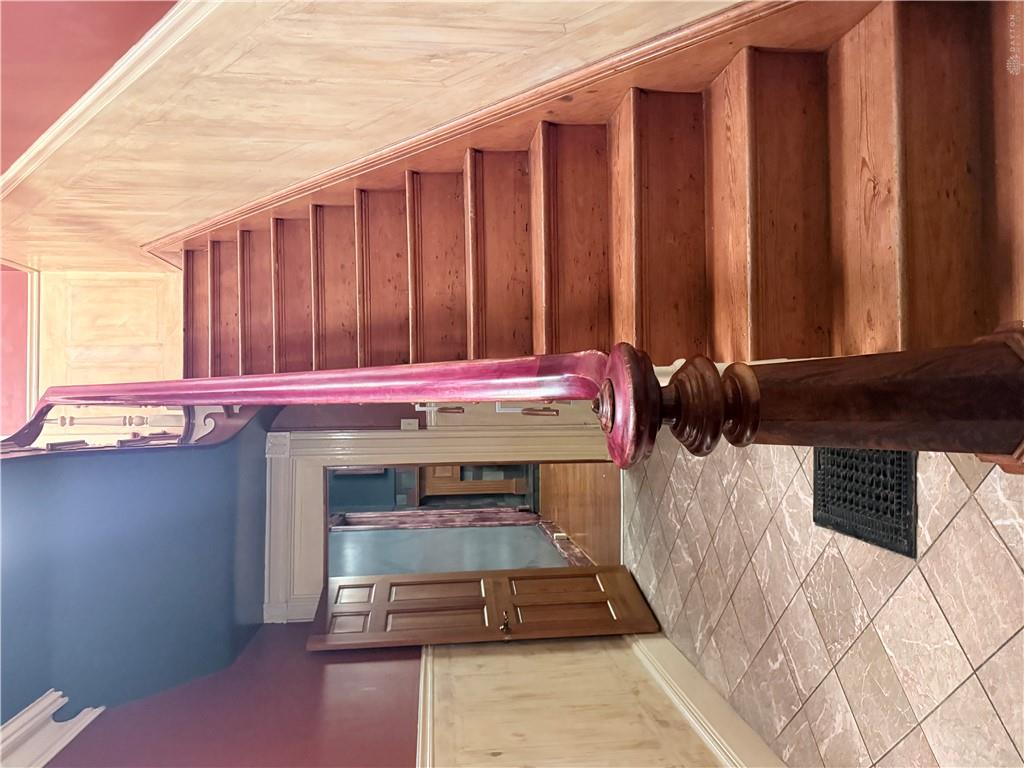 339 Bernard Property Photo 6