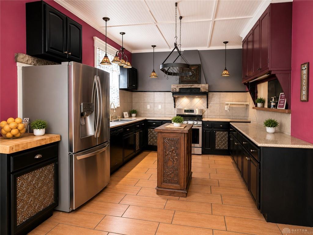 339 Bernard Property Photo 17
