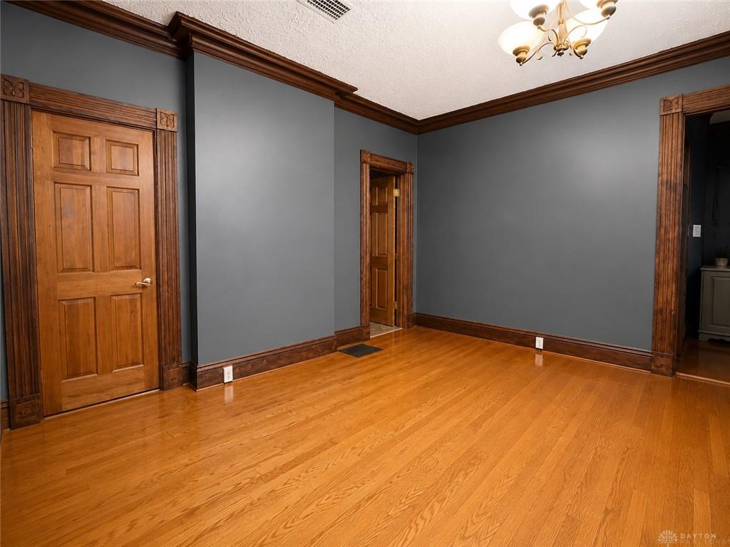 339 Bernard Property Photo 23