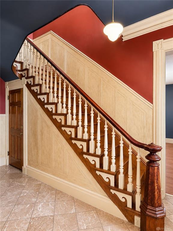 339 Bernard Property Photo 28