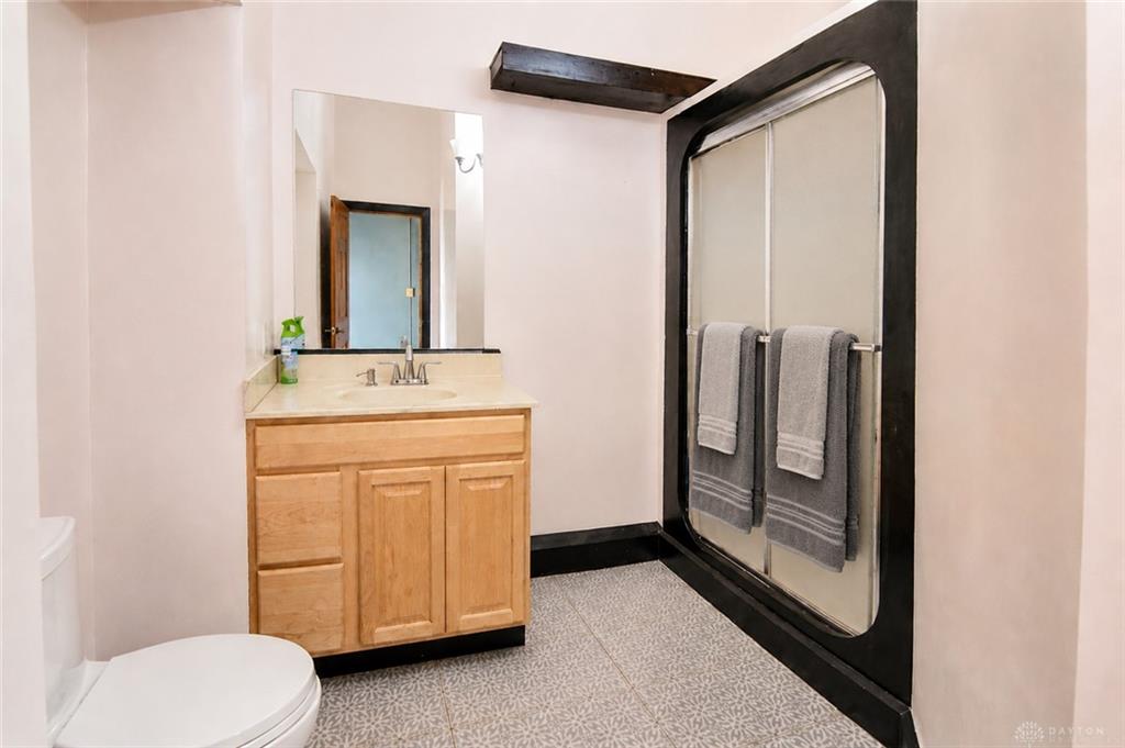 339 Bernard Property Photo 34