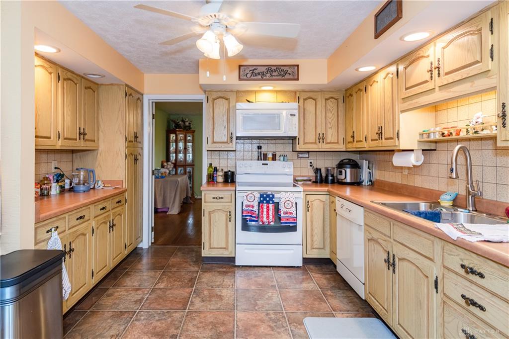 5049 W Enon Property Photo 15