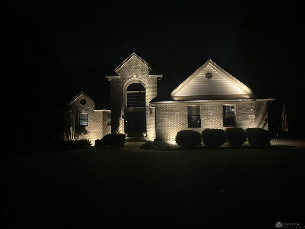 296 Timberleaf Property Photo 3