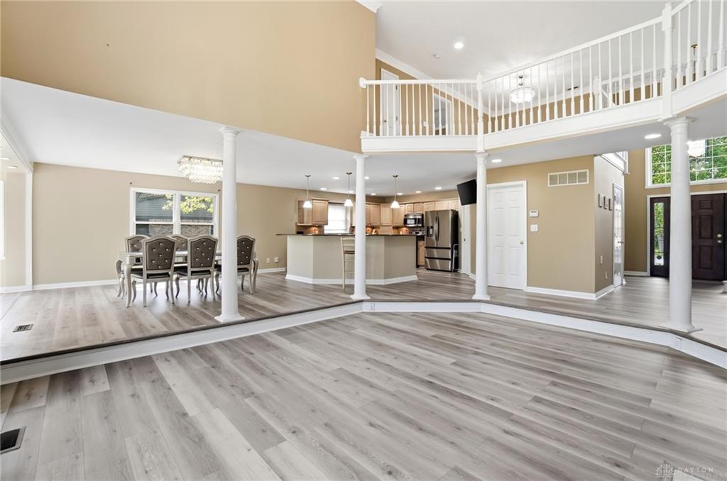 296 Timberleaf Property Photo 10