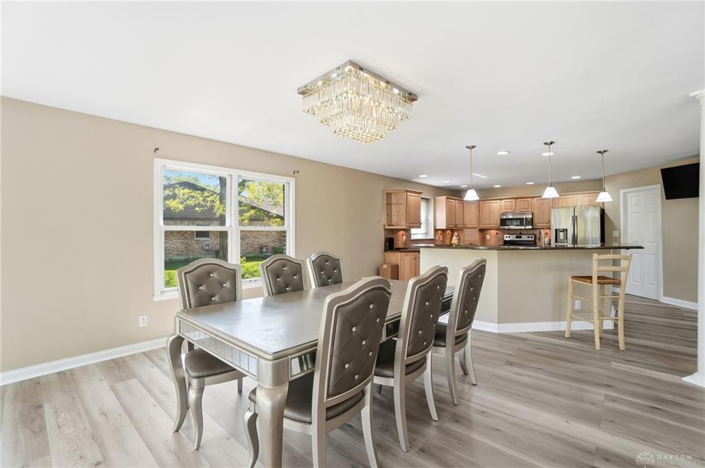 296 Timberleaf Property Photo 14