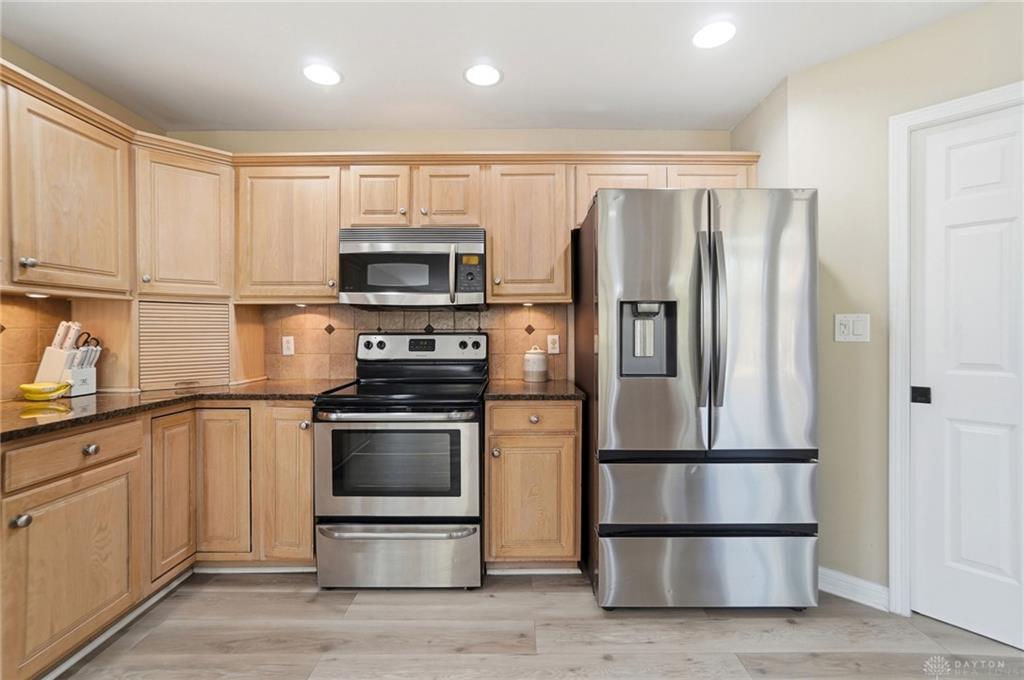 296 Timberleaf Property Photo 17