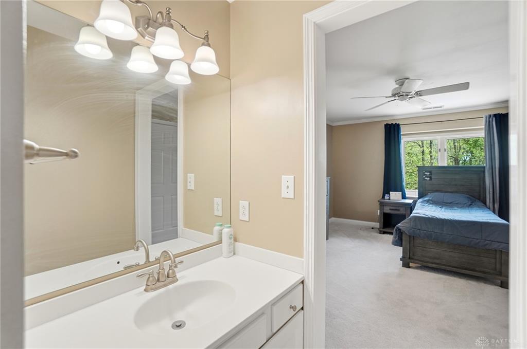 296 Timberleaf Property Photo 43