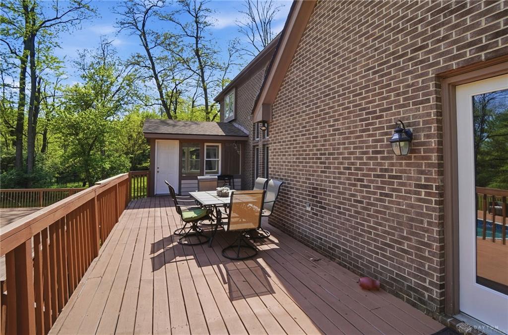 296 Timberleaf Property Photo 68