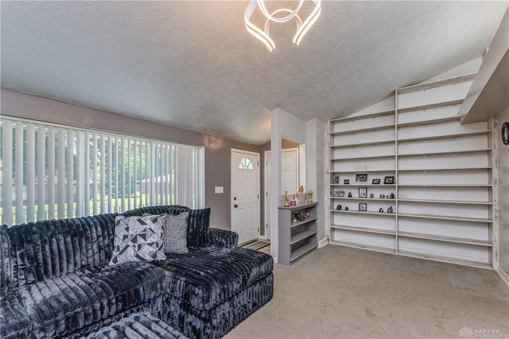 155 Minty Property Photo 7