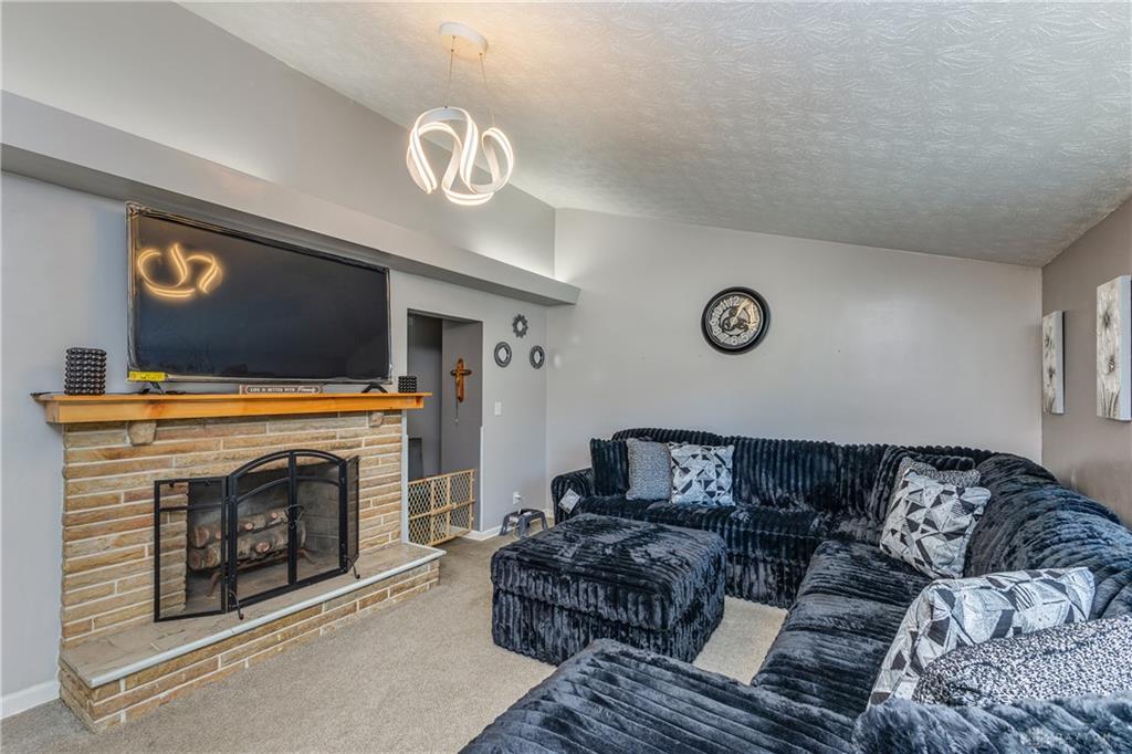155 Minty Property Photo 8