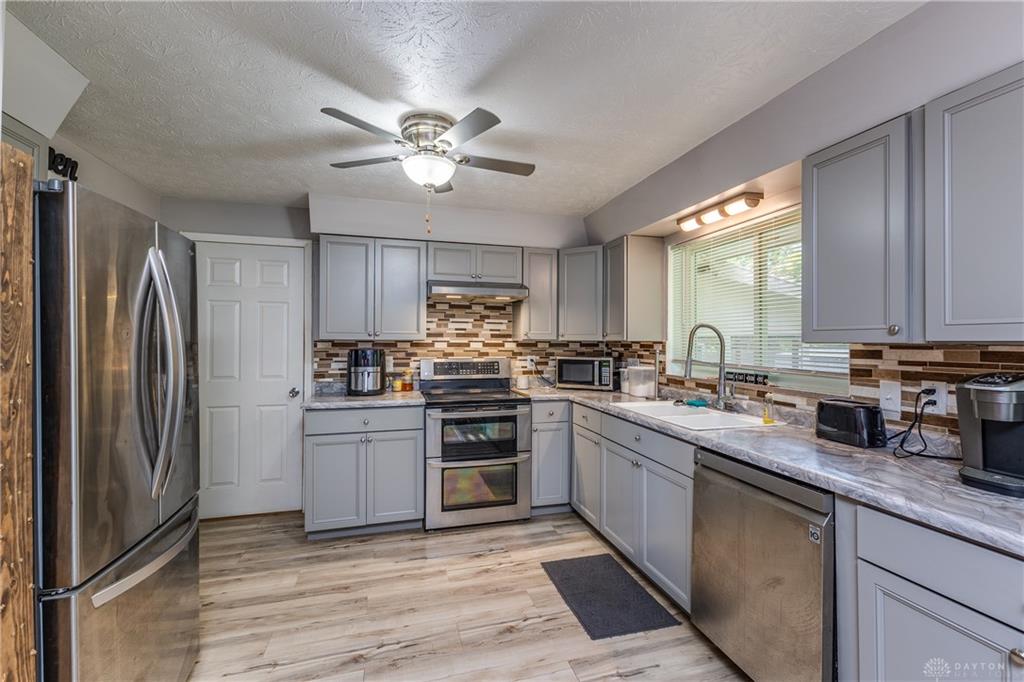 155 Minty Property Photo 12