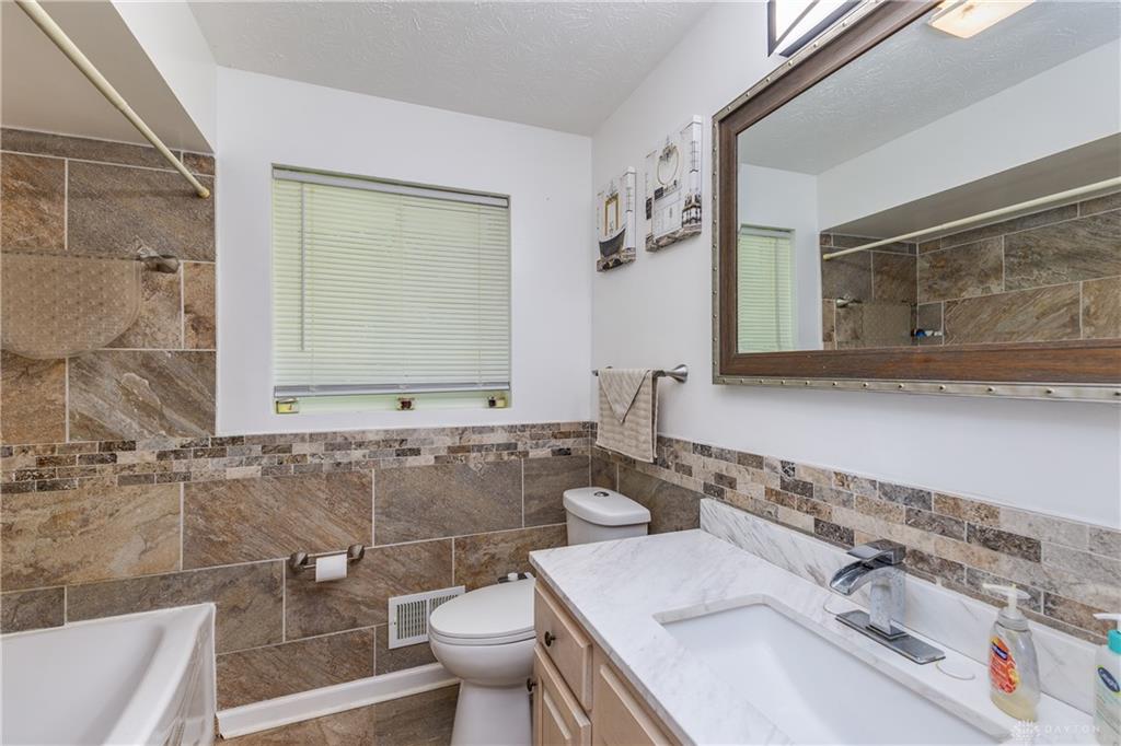 155 Minty Property Photo 16