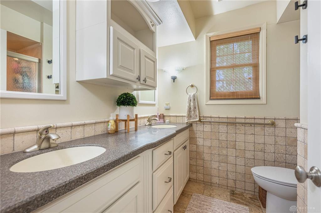 1004 Quail Run Property Photo 31