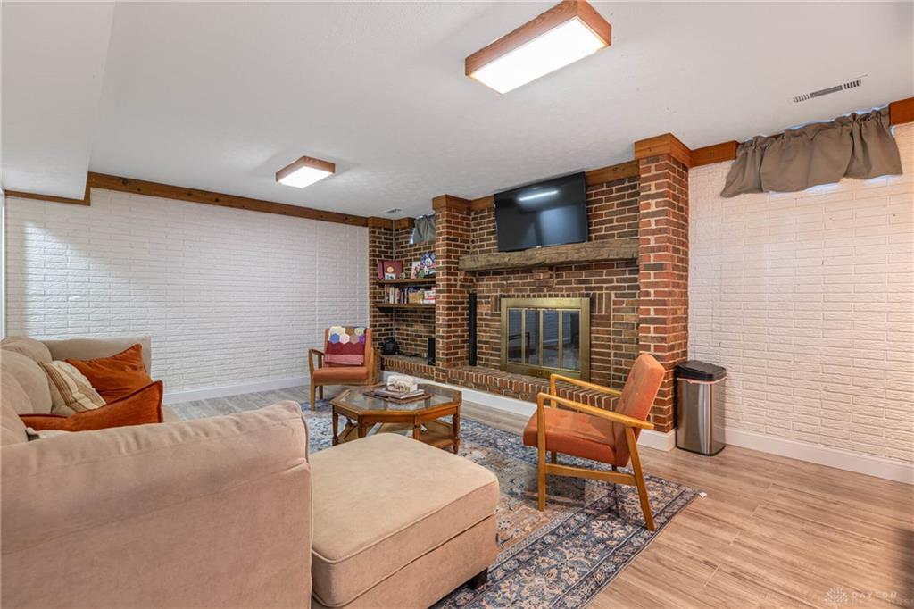 1004 Quail Run Property Photo 43