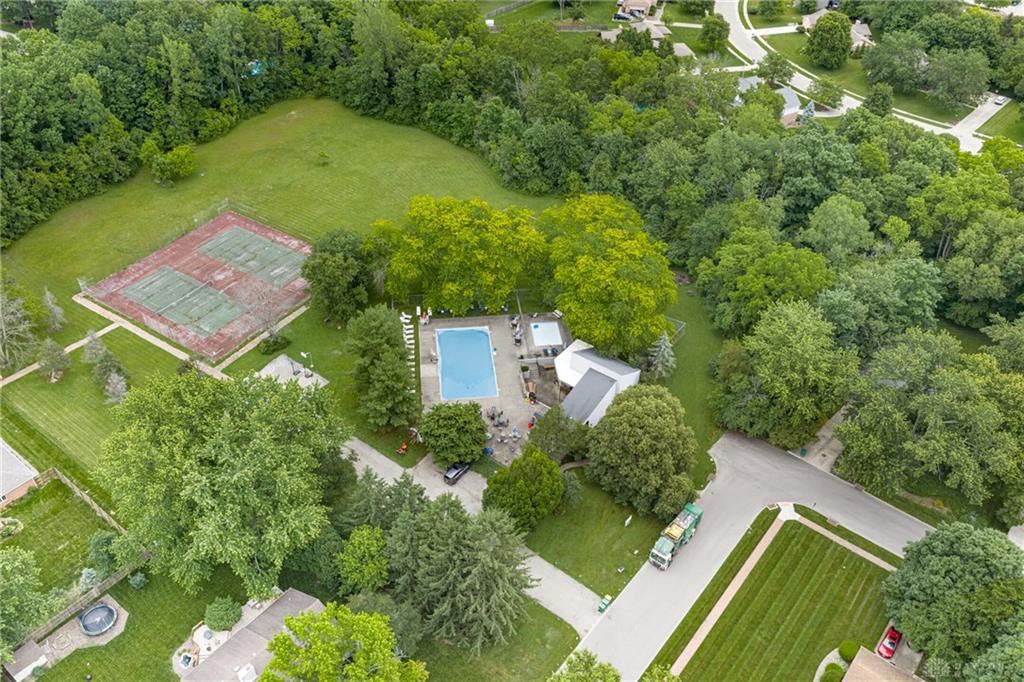 1004 Quail Run Property Photo 64