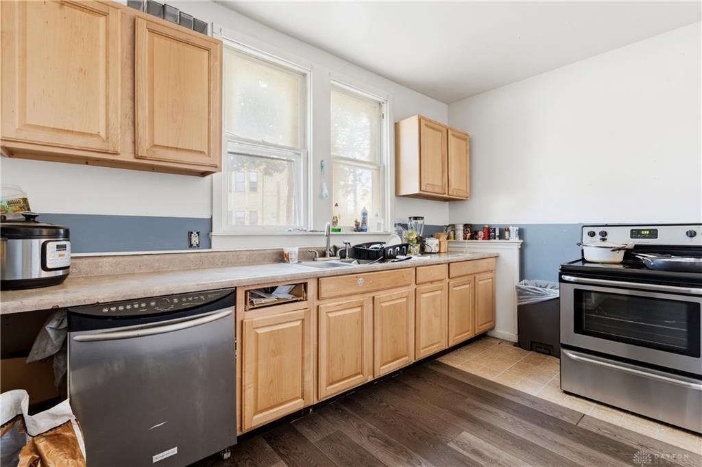 558 Brightwood Property Photo 14
