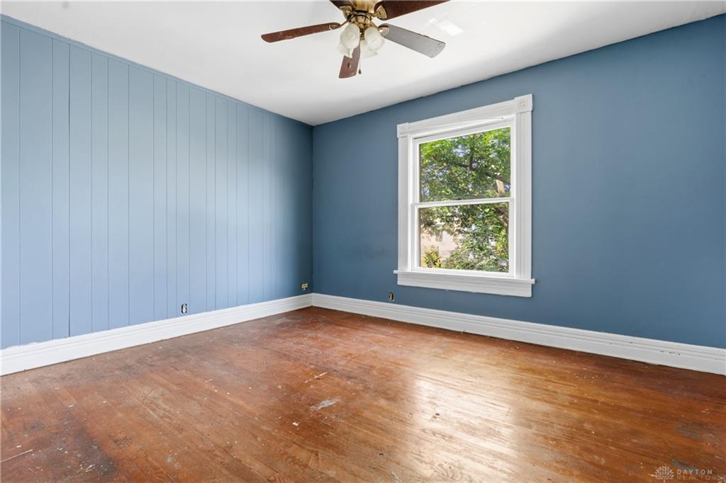 558 Brightwood Property Photo 19