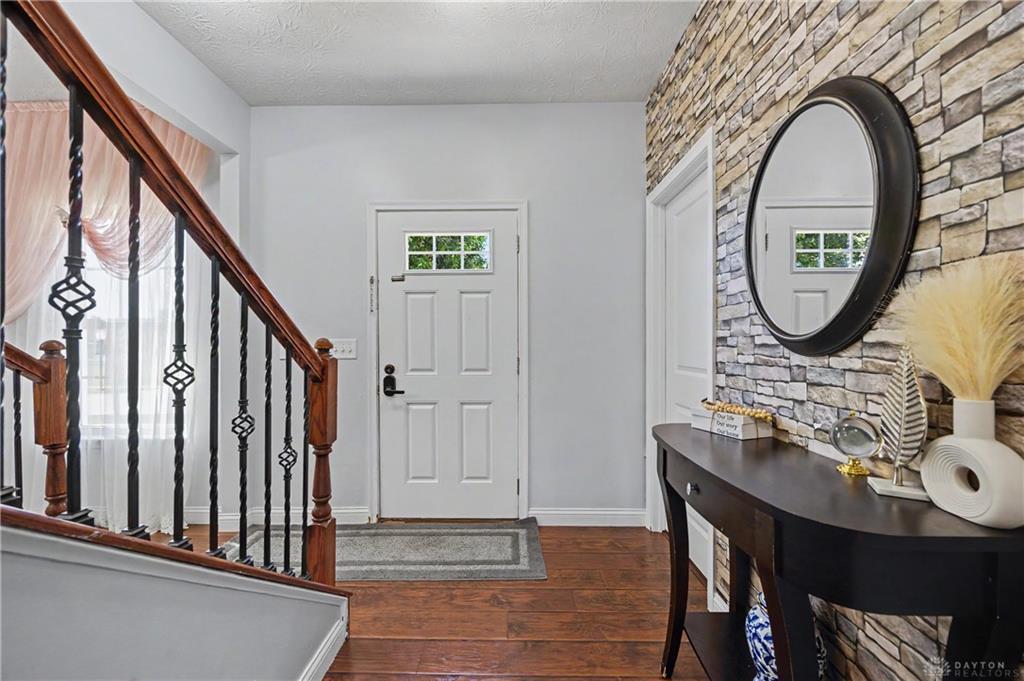 7122 Bluestream Property Photo 7