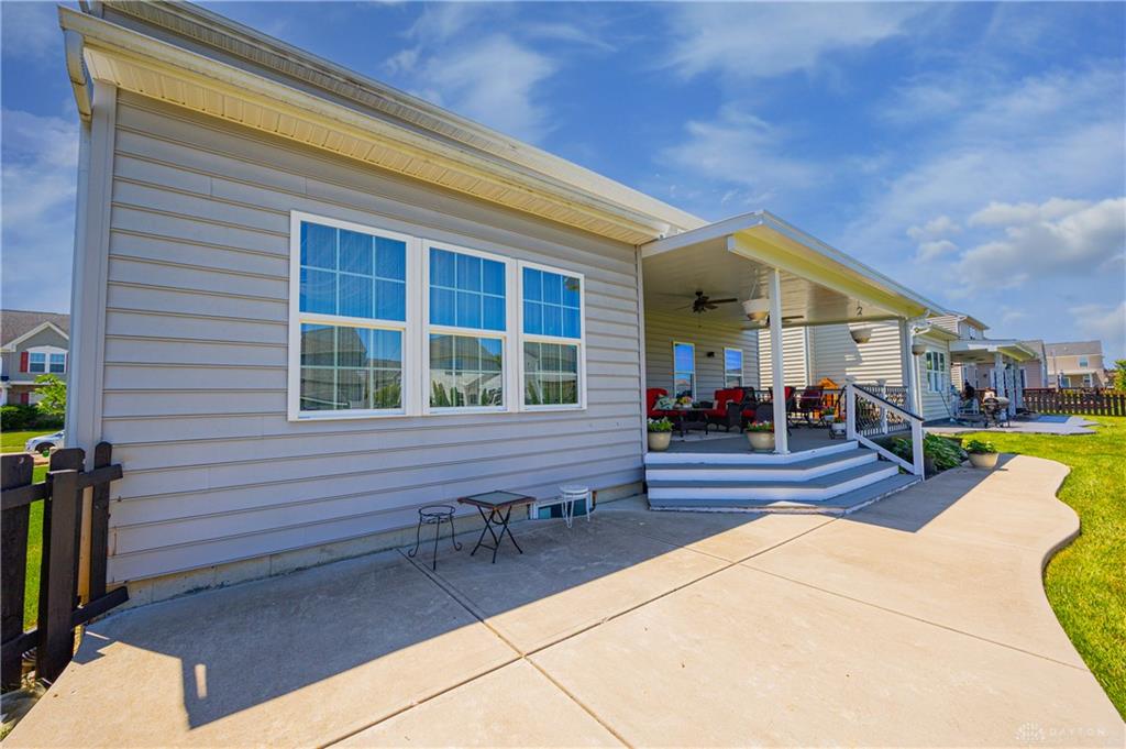 7122 Bluestream Property Photo 63