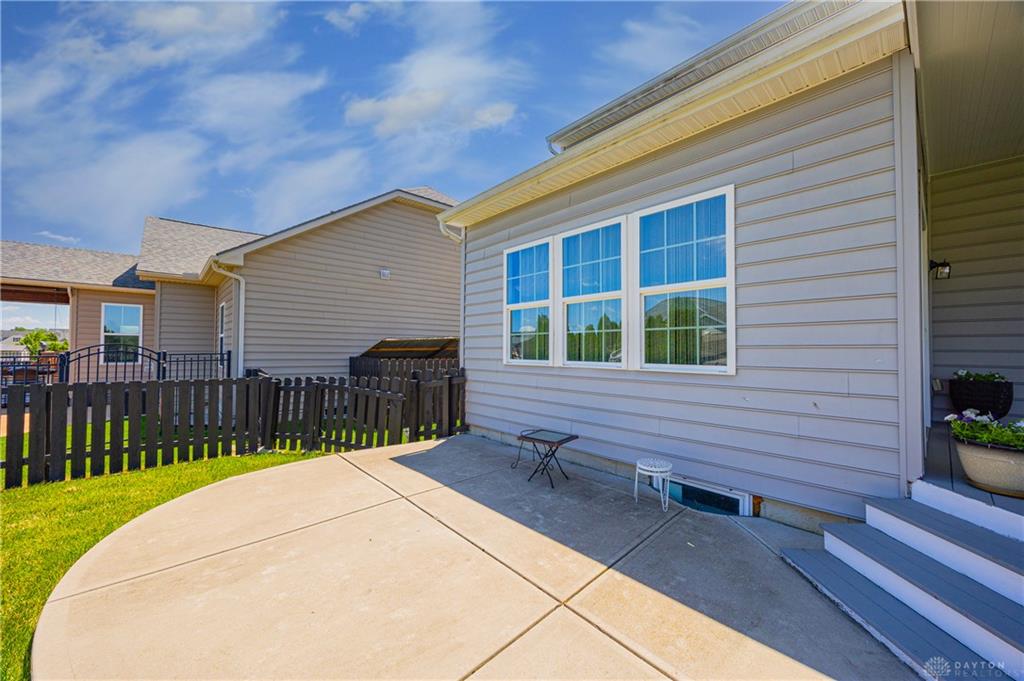 7122 Bluestream Property Photo 64