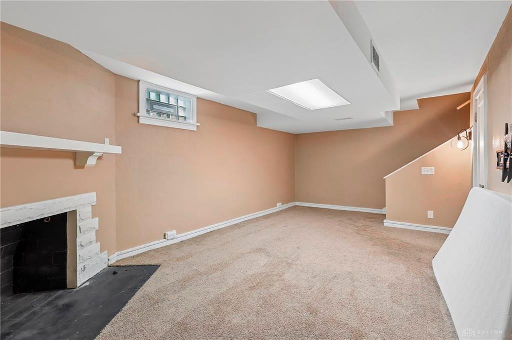 141 Napoleon Property Photo 17