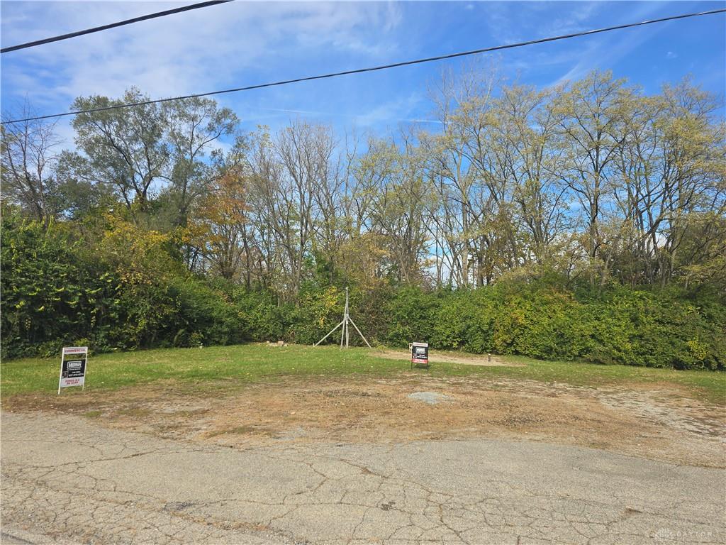 4020 E Patterson Property Photo 1