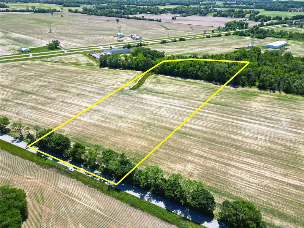 Tract 3 Hedges Property Photo 4