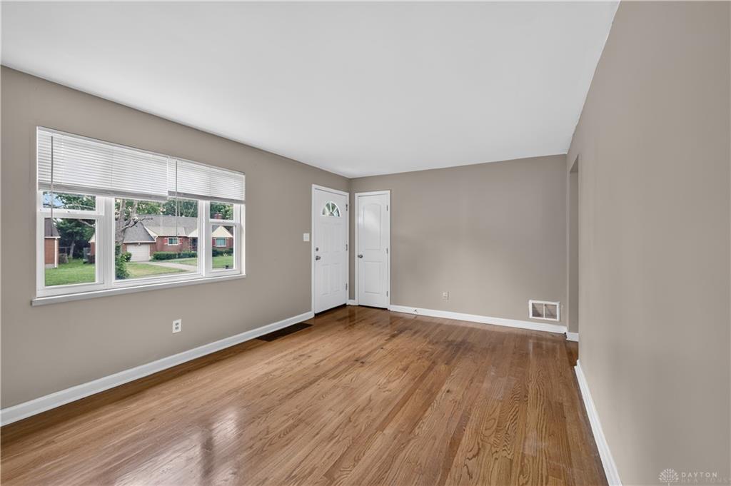 4022 Foxboro Property Photo 5