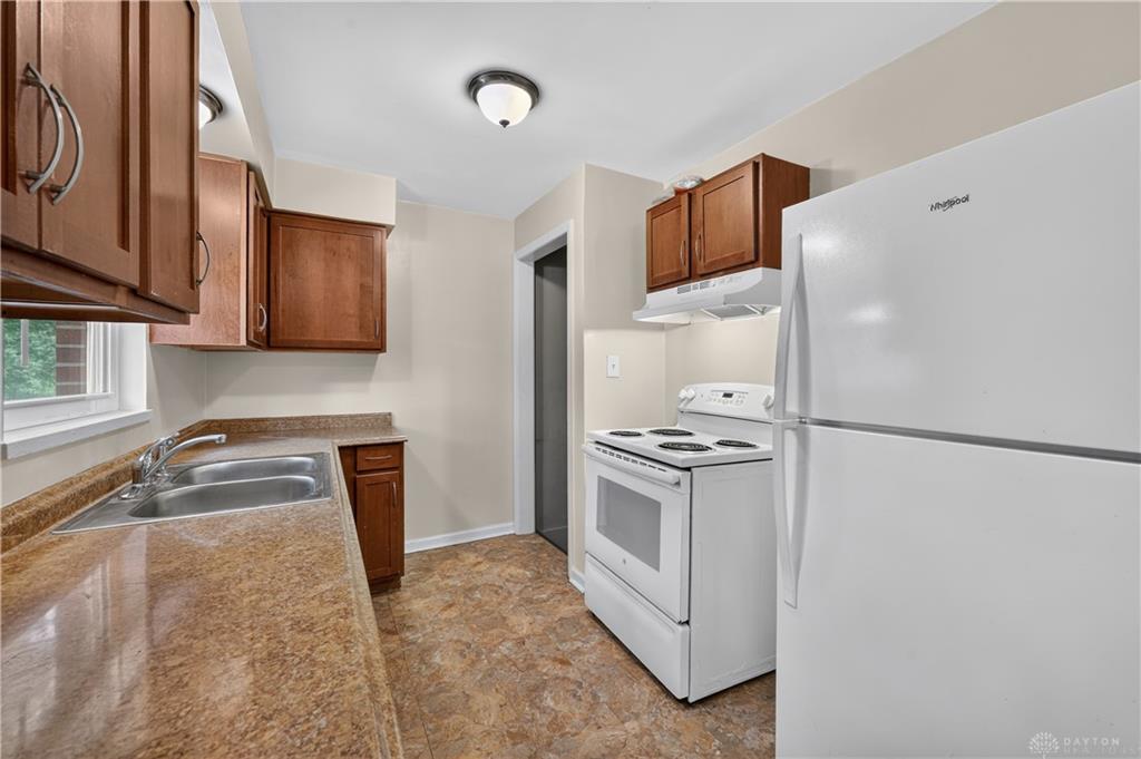 4022 Foxboro Property Photo 10