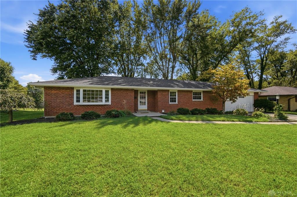 4179 W Franklin Property Photo 7