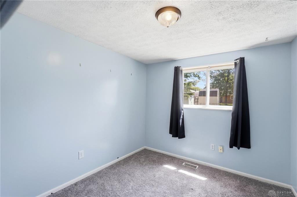 324 Oldham Property Photo 16