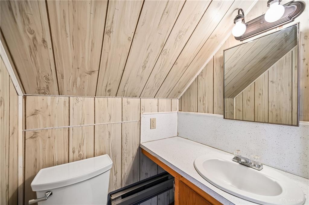 237 Leonard Property Photo 25