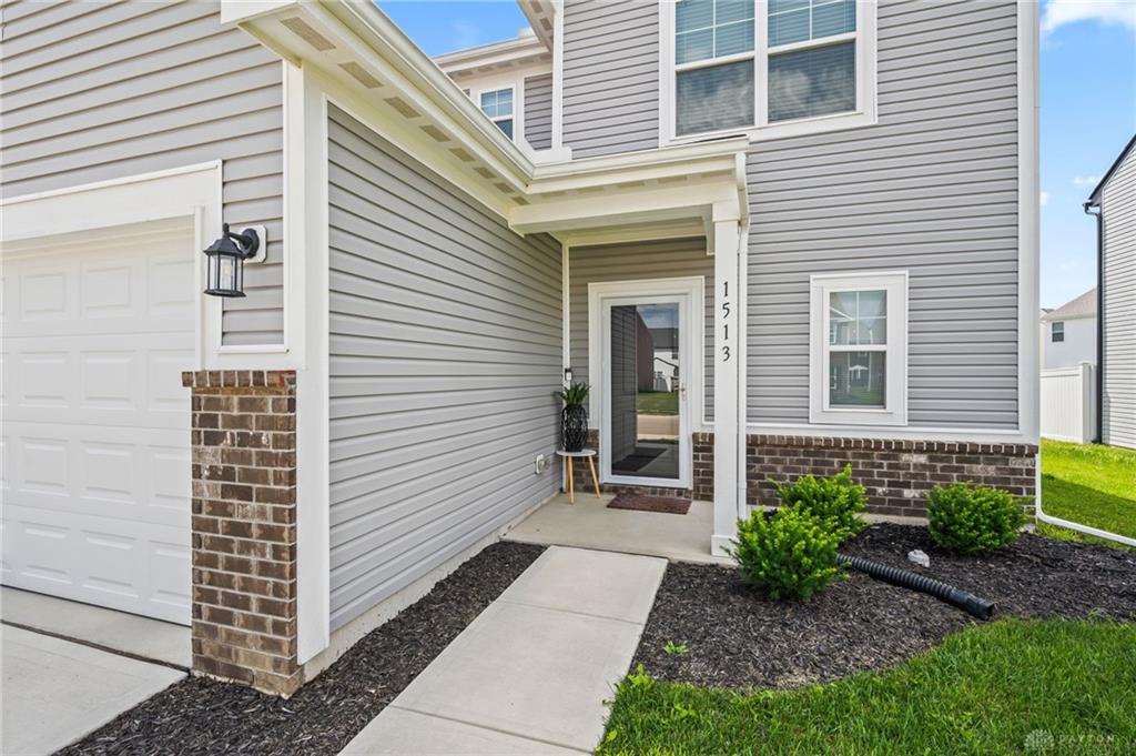 1513 Arrowhead Property Photo 4