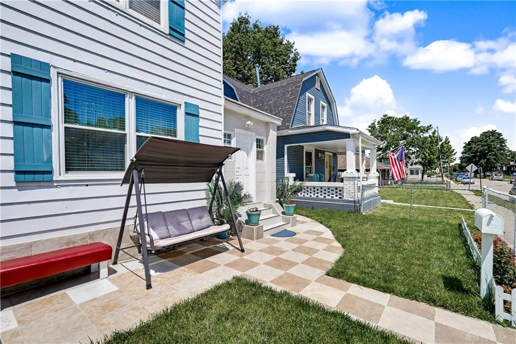 185 Grove Property Photo 4