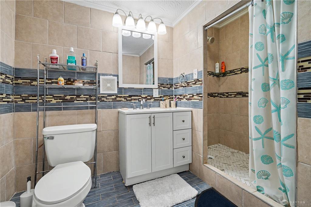 185 Grove Property Photo 34