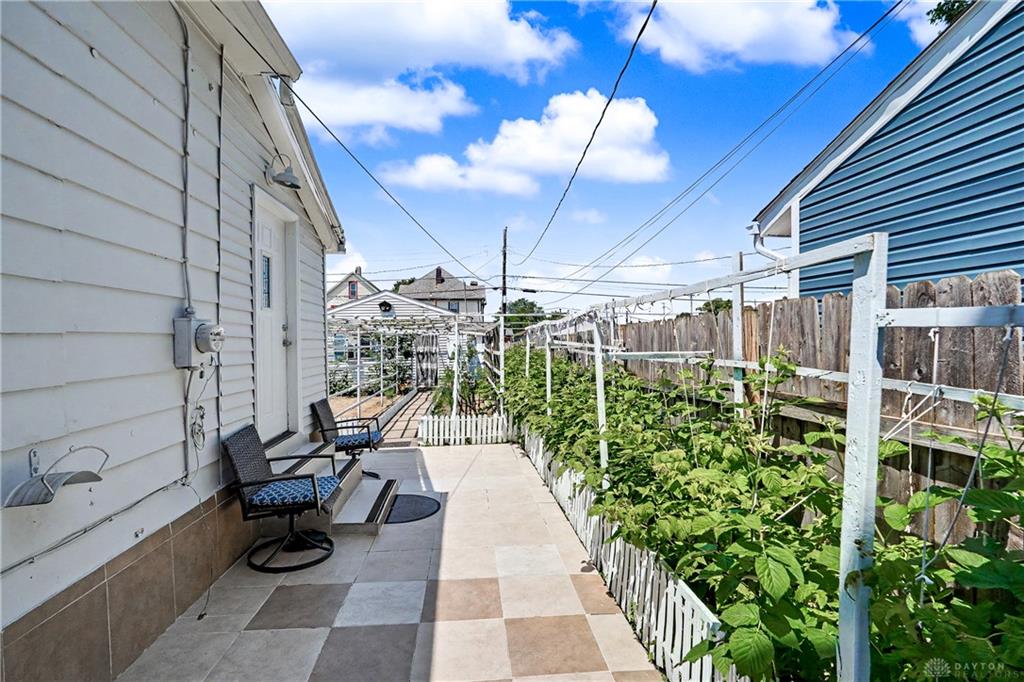 185 Grove Property Photo 46