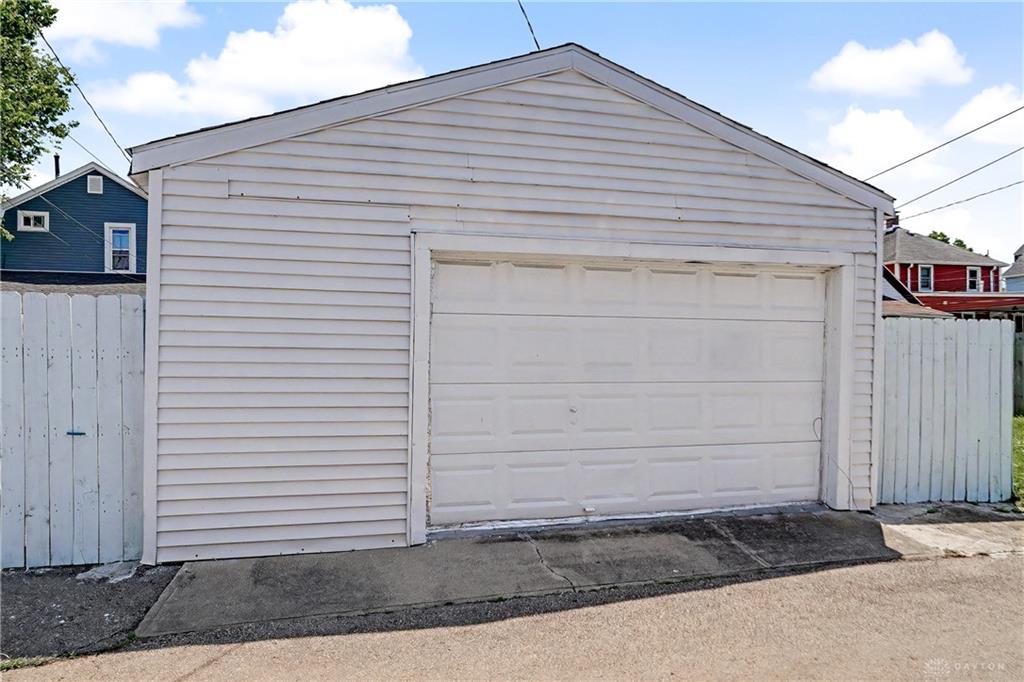 185 Grove Property Photo 53