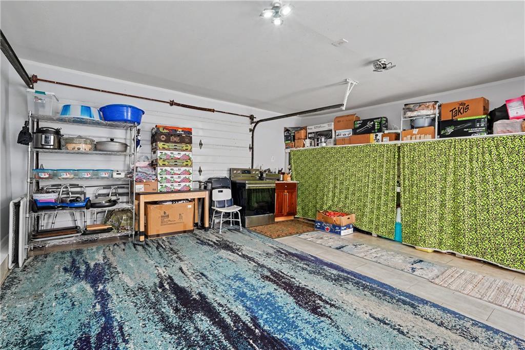 185 Grove Property Photo 54