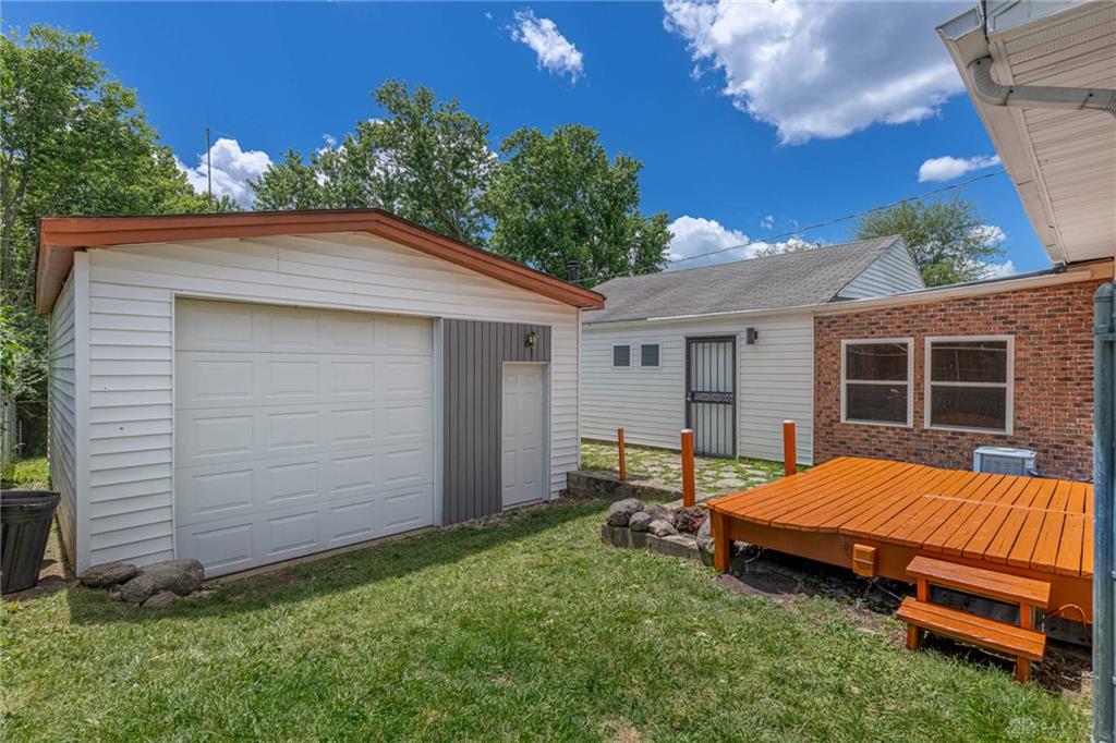 5374 Pickford Property Photo 6