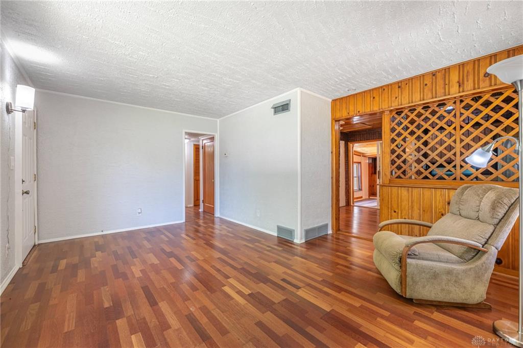 5374 Pickford Property Photo 12