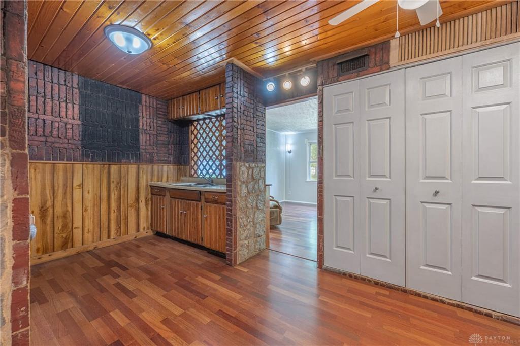 5374 Pickford Property Photo 13