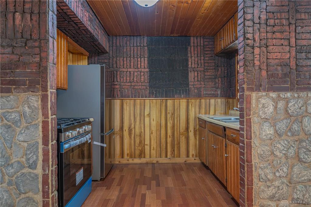 5374 Pickford Property Photo 15