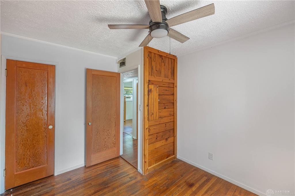 5374 Pickford Property Photo 33
