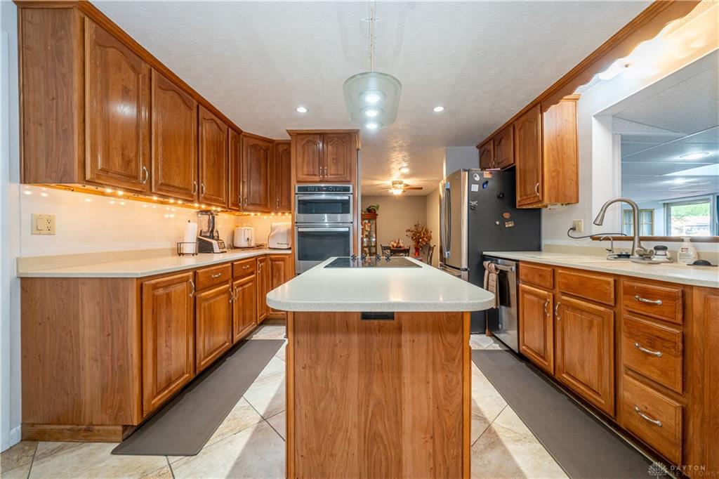 4939 Sweetbirch Property Photo 12