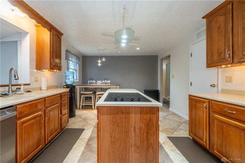 4939 Sweetbirch Property Photo 16