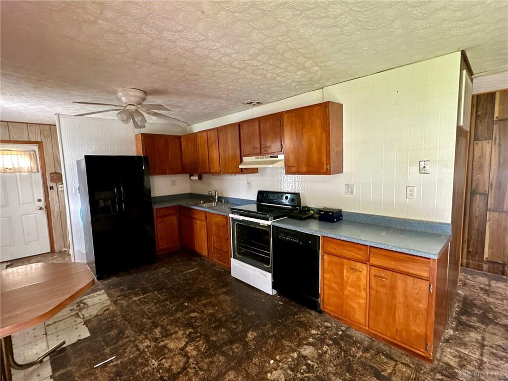 1295 June Property Photo 18