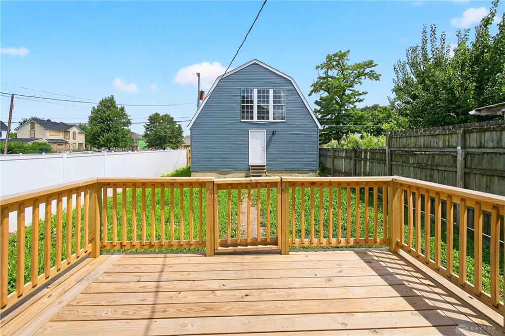 188 Alton Property Photo 6