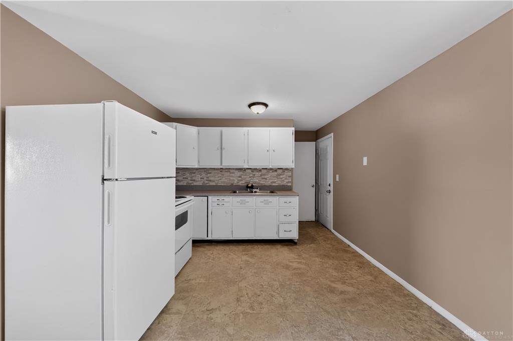 906 Miller Property Photo 6
