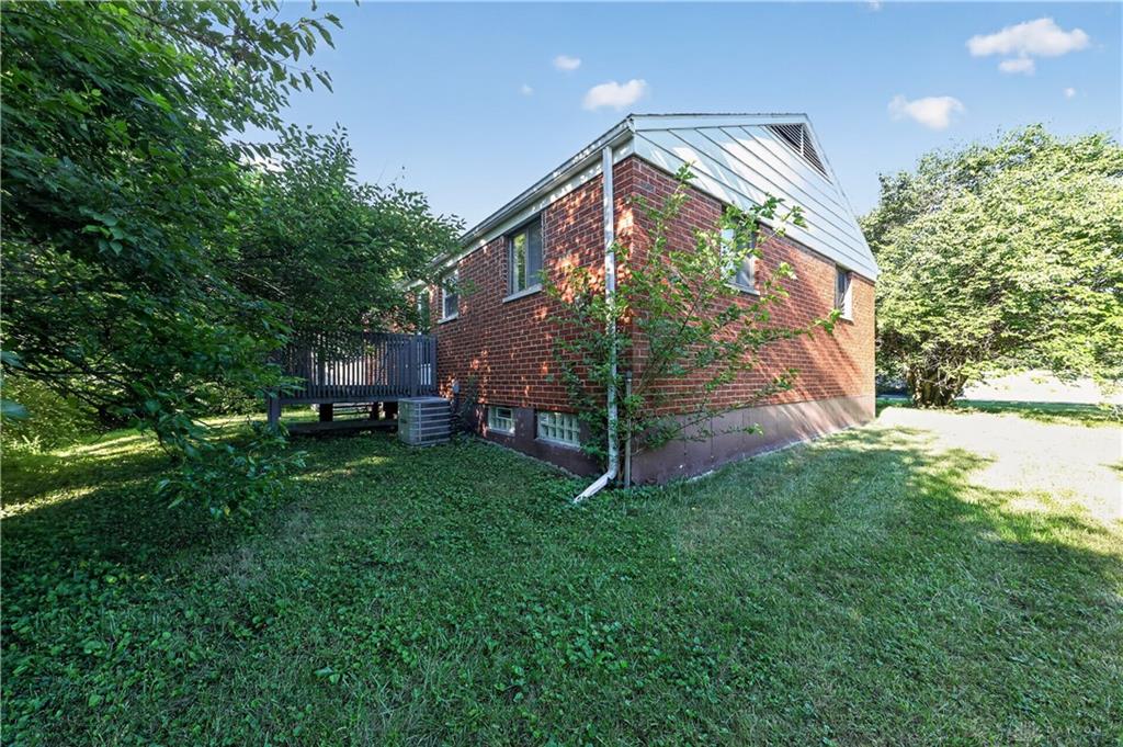 906 Miller Property Photo 30